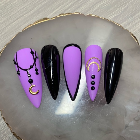 Handmade Luxury Press on Nails - Picture 1 of 7